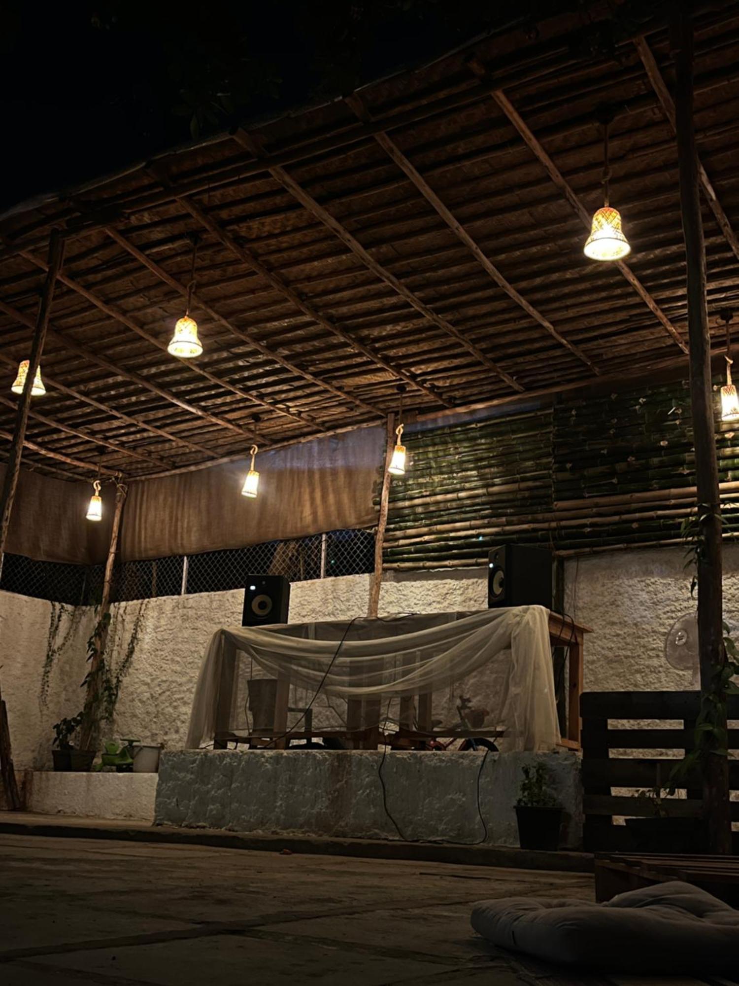 Hot - House Of Travellers, Vagator Exterior foto